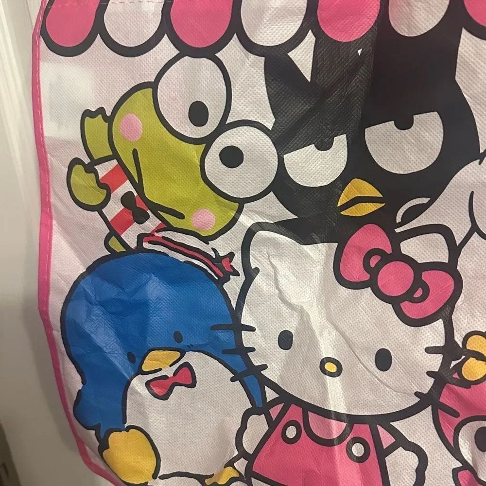 Hello Kitty Pink Tote Bag & HelloKittyNecklace - Picture 4 of 9